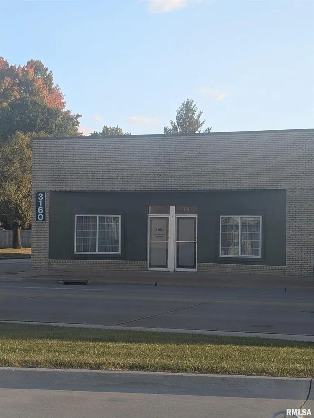 3160 Avenue Of The Cities Avenue, Moline