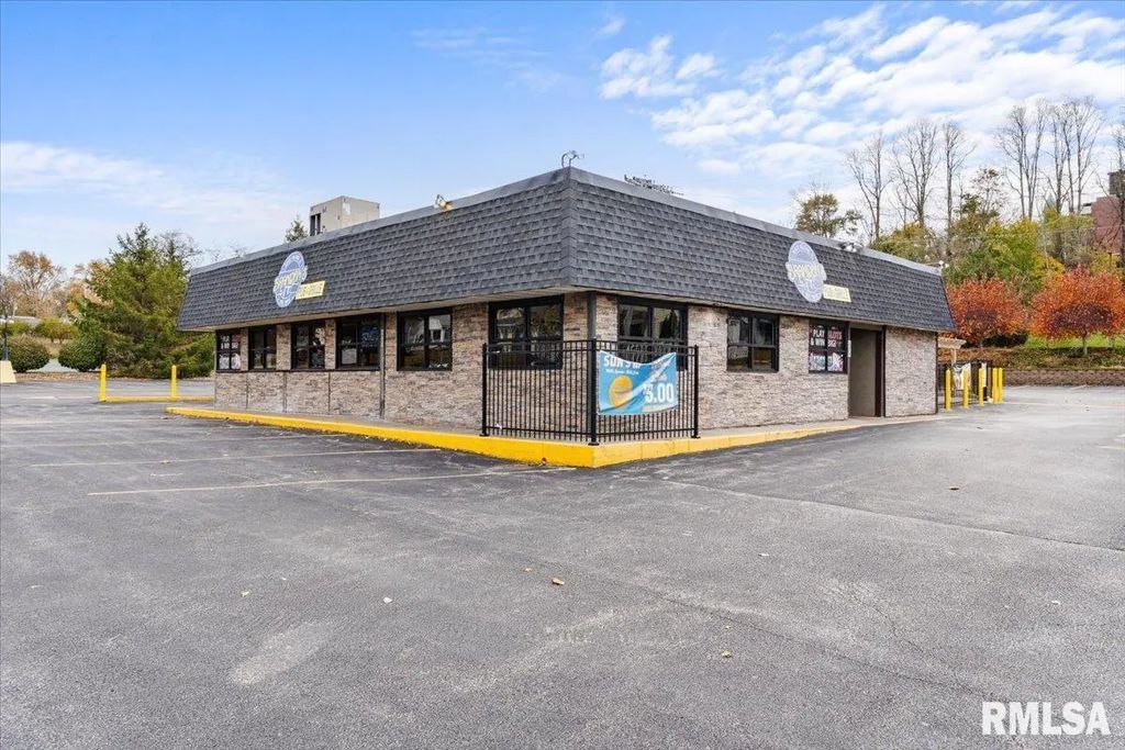 3008 7th Avenue, Rock Island