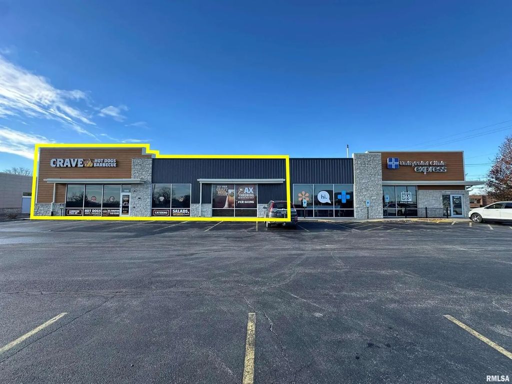 1411 Kimberly Road, Bettendorf