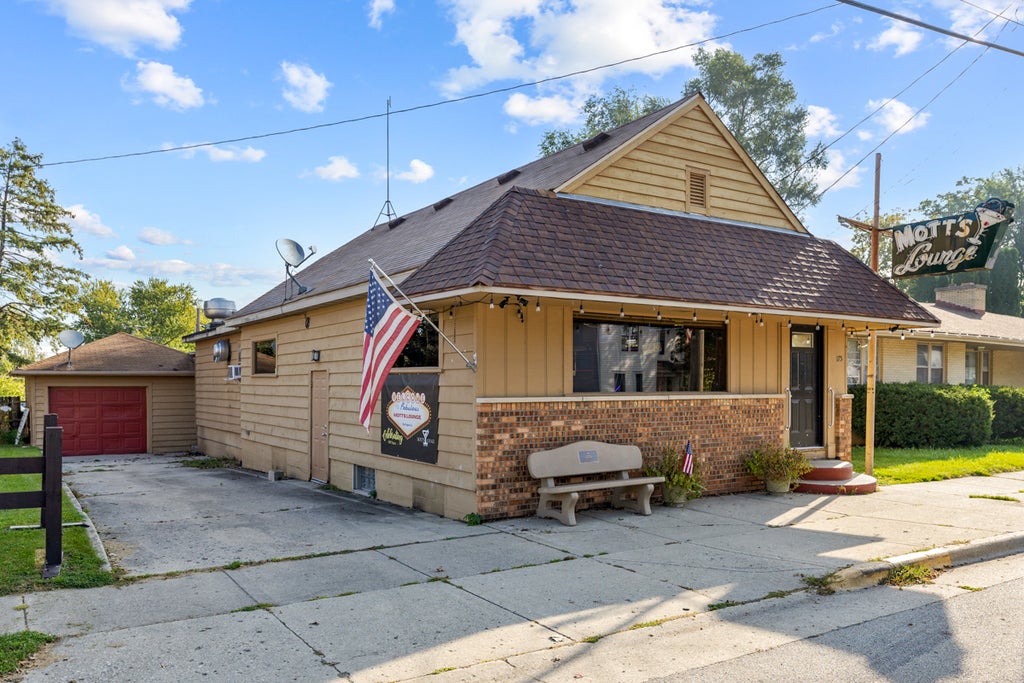 195 North Main Street, Burlington