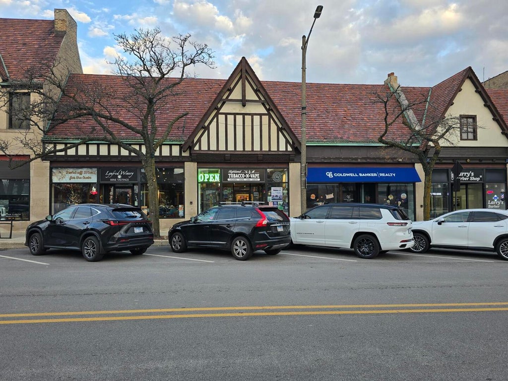 1621 Saint Johns Avenue, Highland Park, 60035