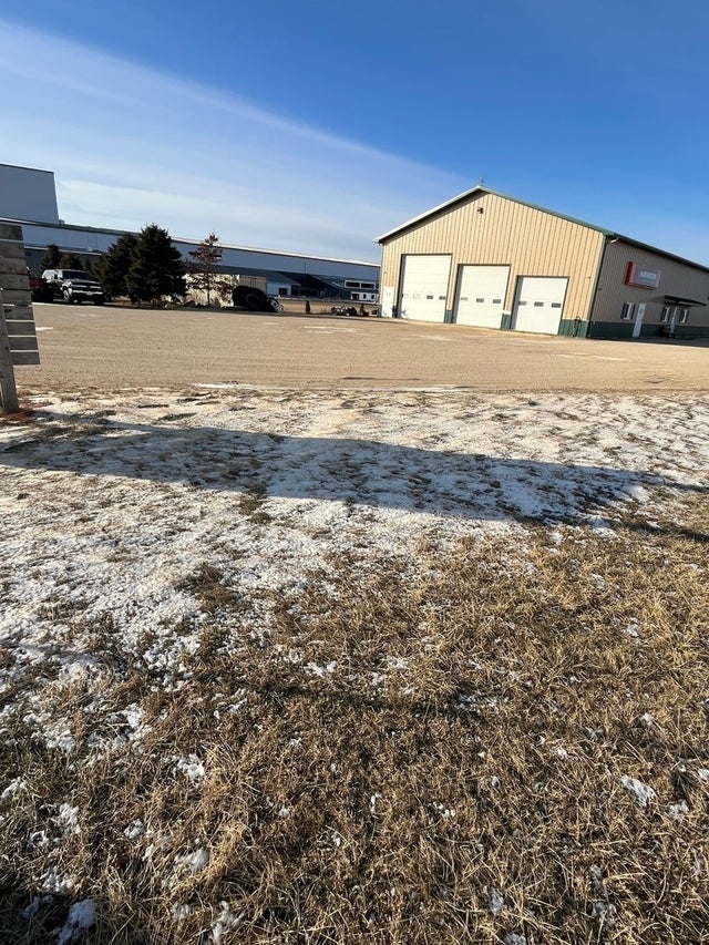 5841 Lincoln Way, Clinton