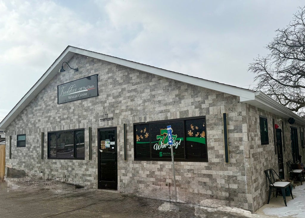 11 South Madison Street, Oswego