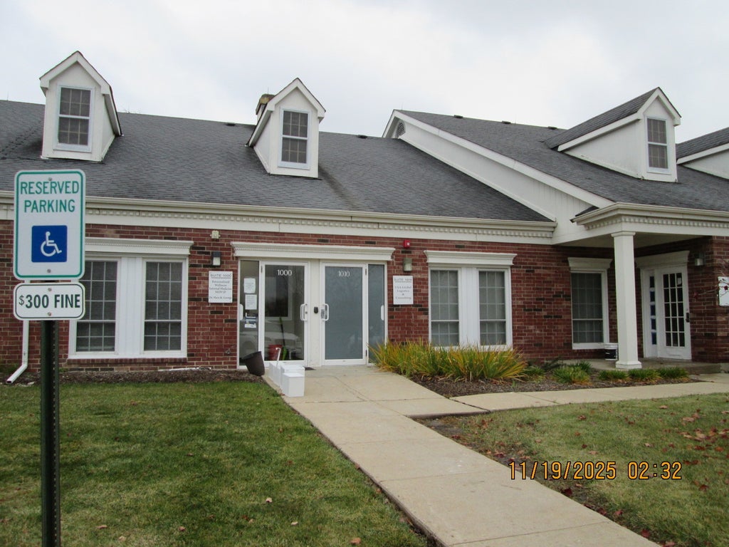 33 West Higgins Road 1010, South Barrington