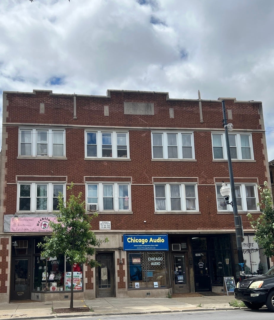3933 West 63rd Street, Chicago