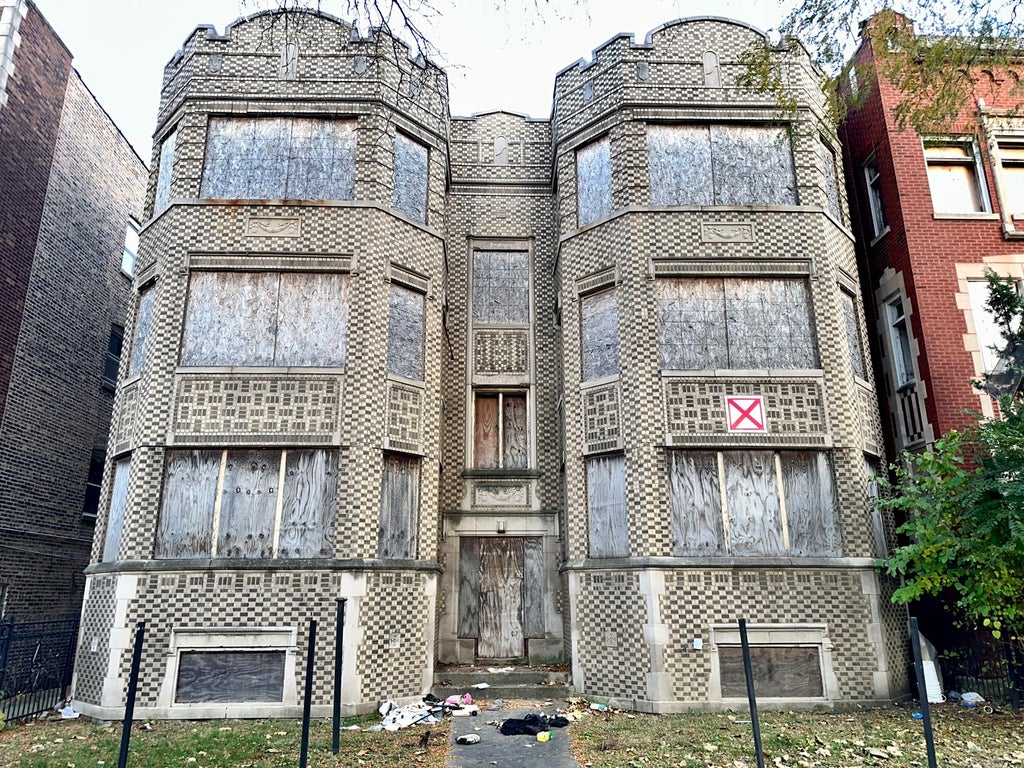 7919 South Essex Avenue, Chicago