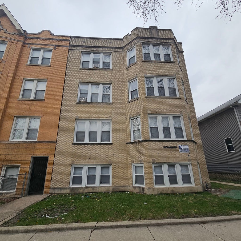 840 North Massasoit Street, Chicago, 60651