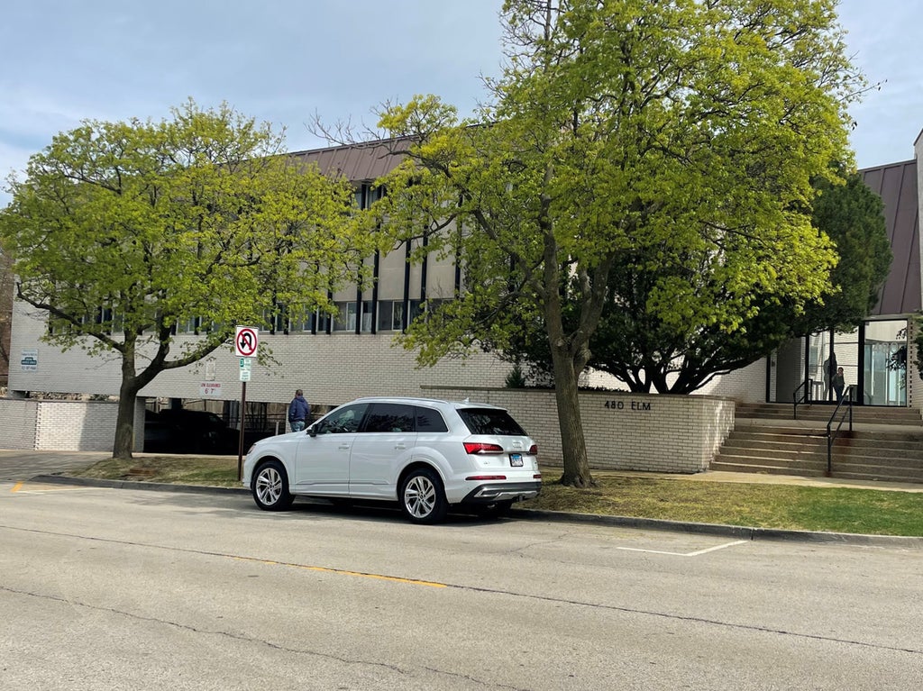 480 Elm Place, Highland Park, 60035