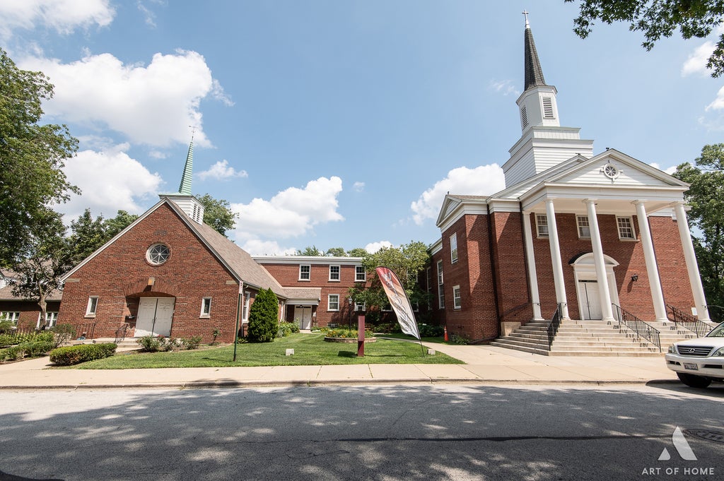 9411 South 51st Avenue, Oak Lawn