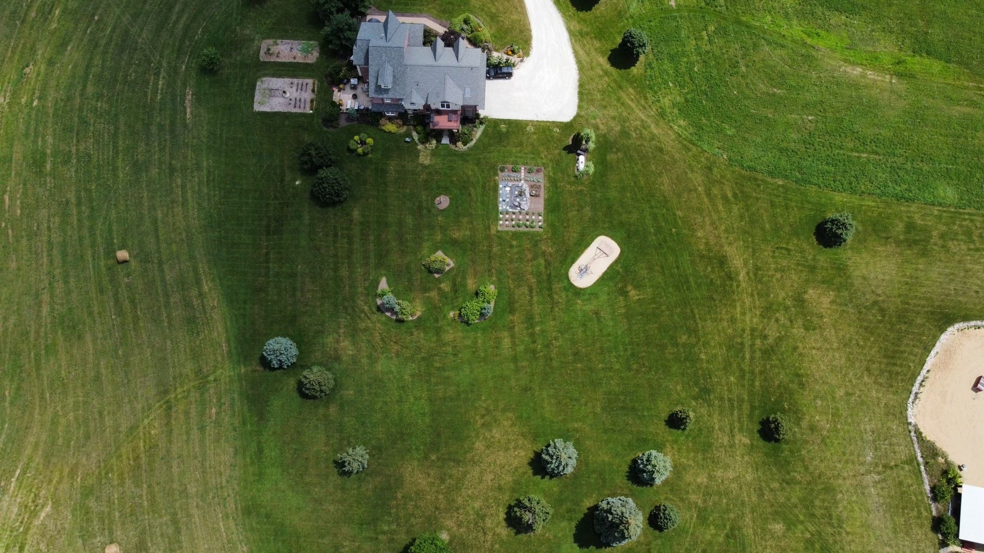 Photo of Listing #12425704