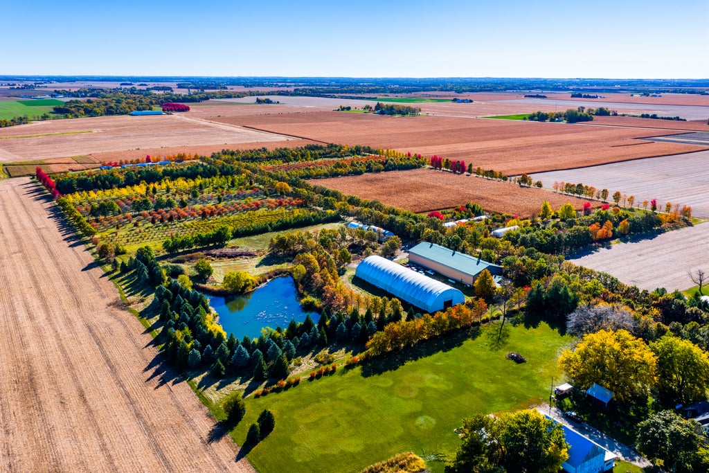 6128 East Sandwich Road, Big Rock