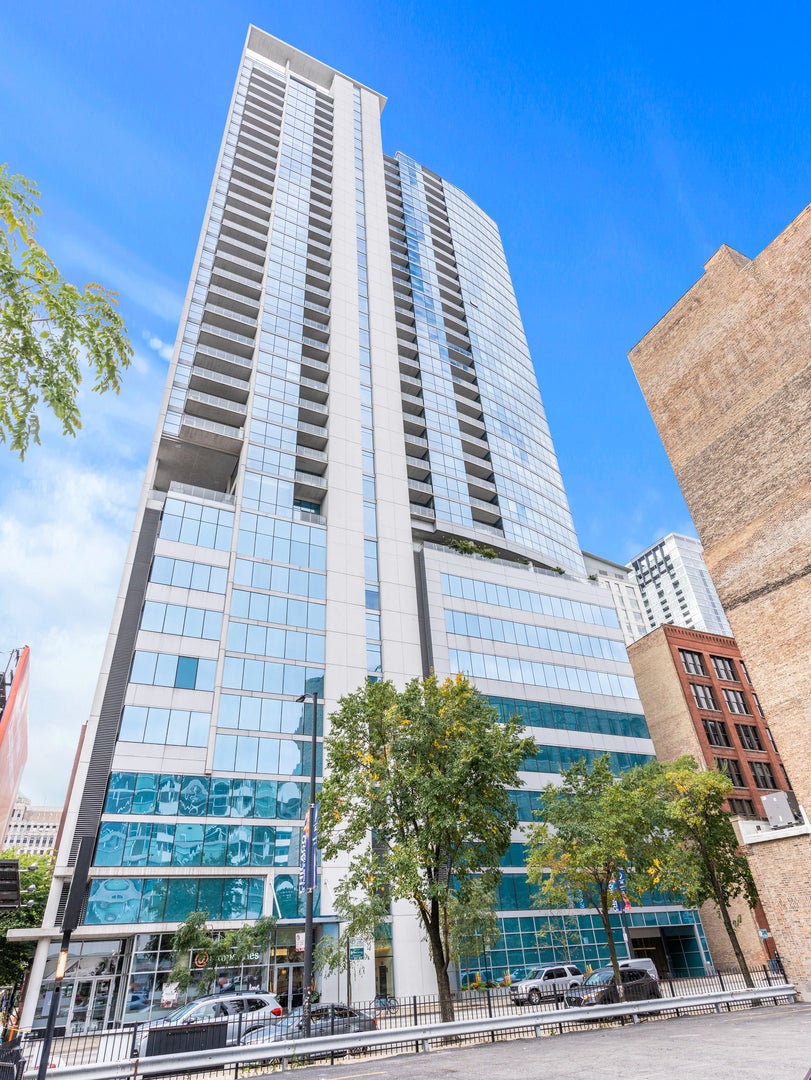 Photo of Listing #12377259