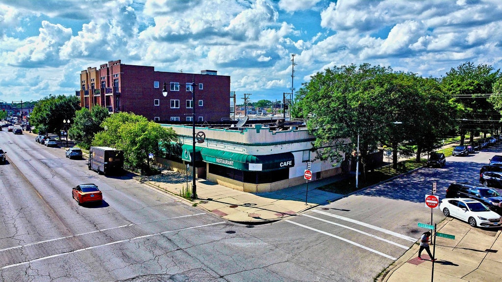 7150 West Grand Avenue, Chicago, 60707