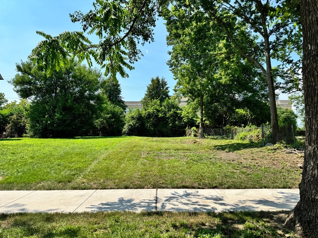 6422 South Minerva Avenue, Chicago