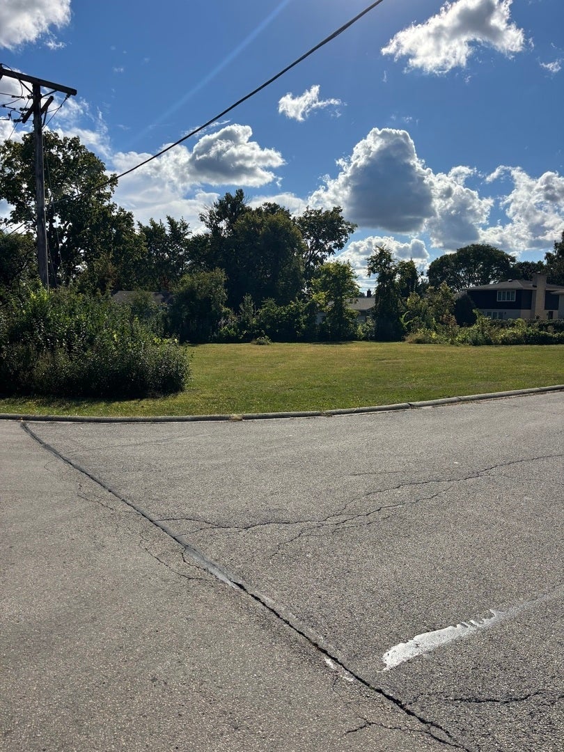 1105 West Byron Avenue, Addison