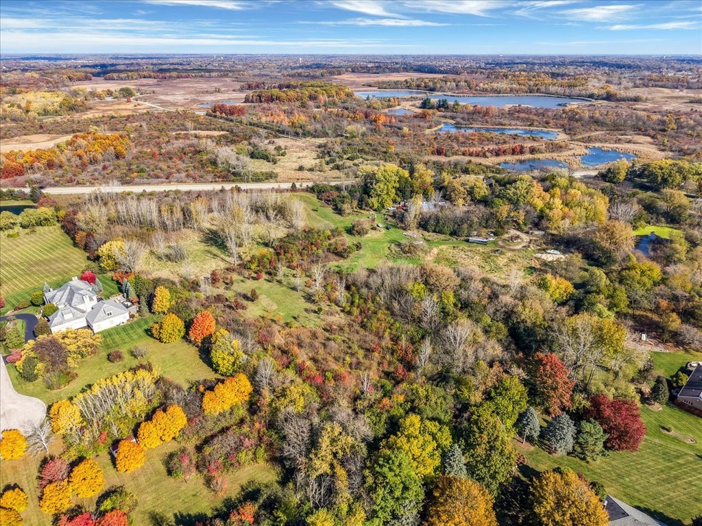 306 Algonquin Road, South Barrington