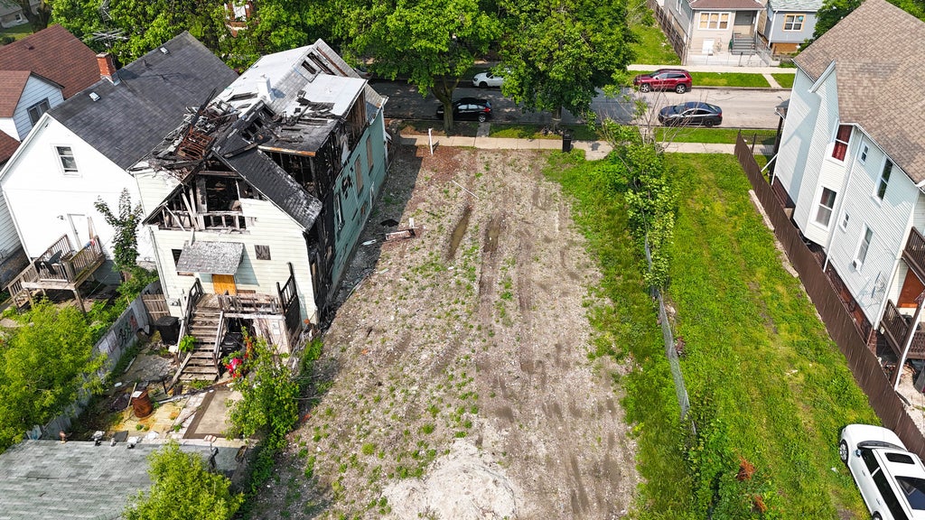 5935 South Carpenter Street, Chicago