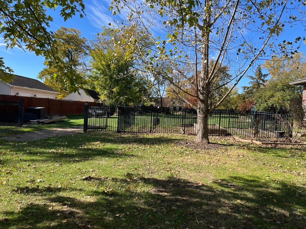 4226 Florence Avenue, Downers Grove