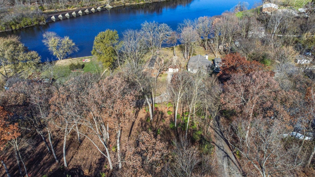 Lot 5 Illinois Street, St. Charles