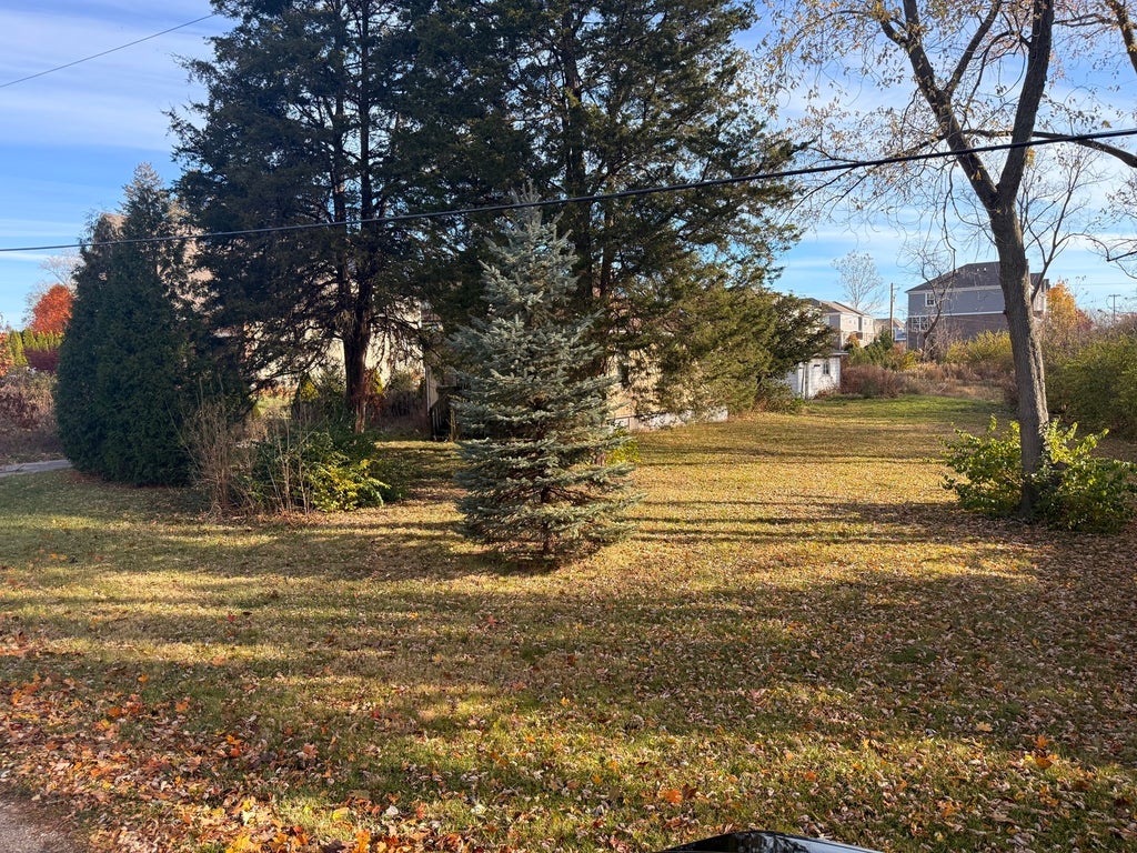 5s365 Vest Avenue, Naperville