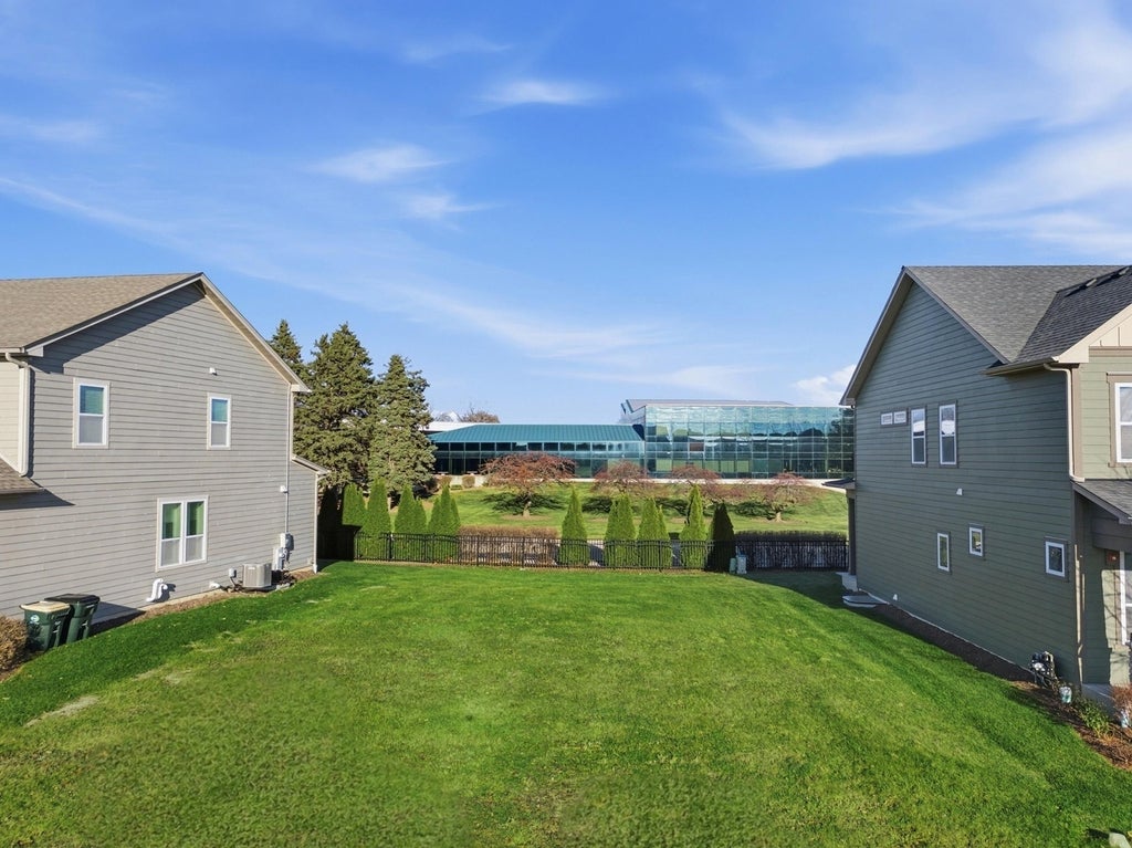 1419 Somerset Place, Barrington