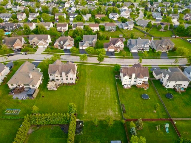 5259 Greenshire Circle, Lake In The Hills