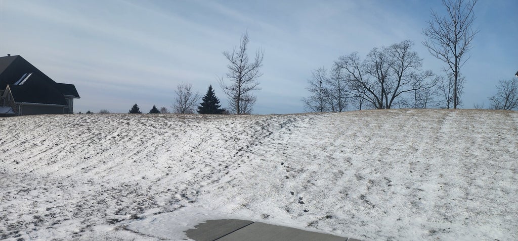 7555 Fairway Drive, Yorkville