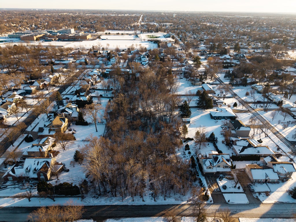 61st Dunham Street, Downers Grove