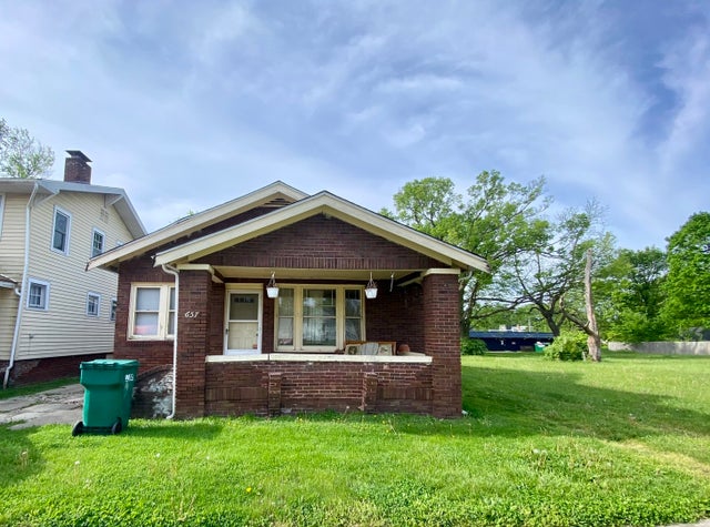 657 West Wood Street, Decatur