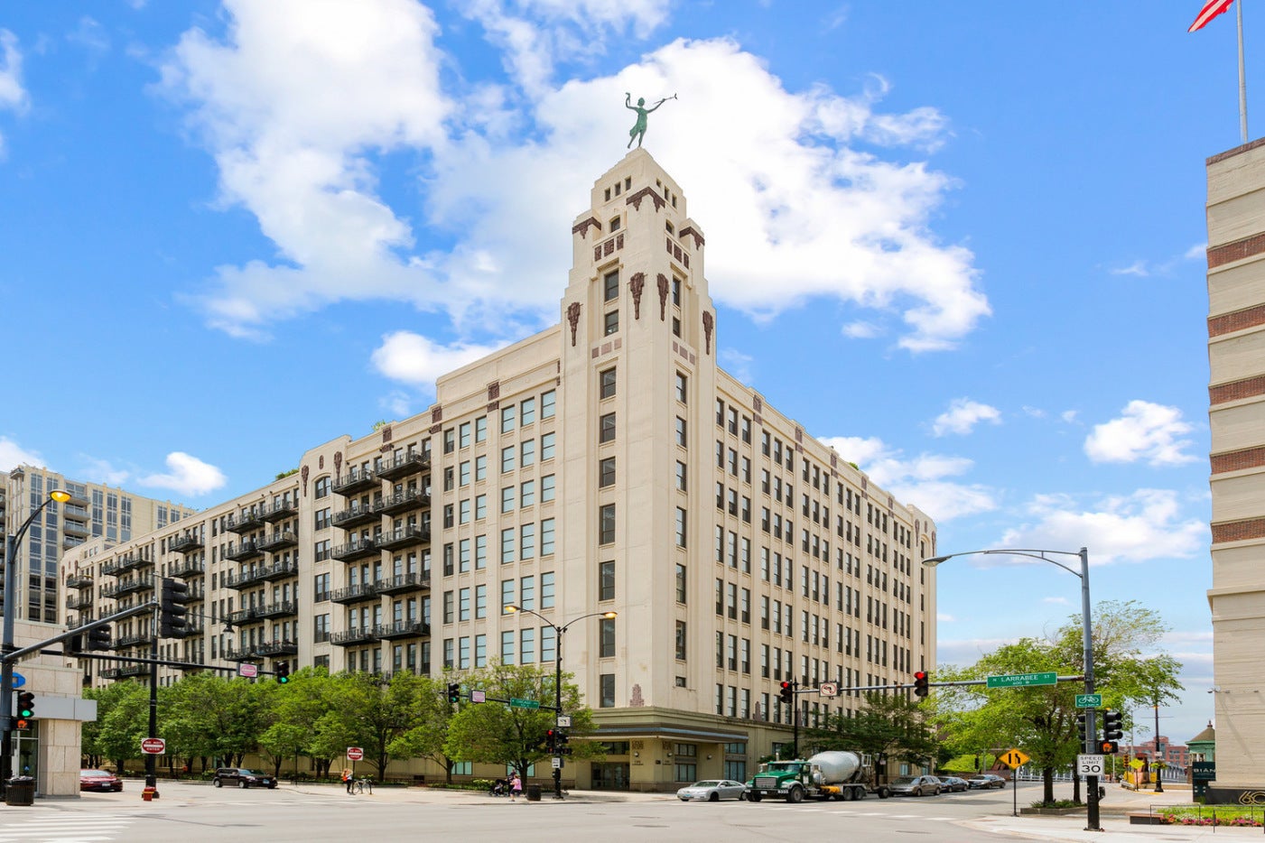 Photo of Listing #12290381