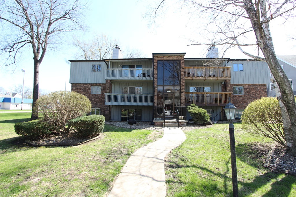 1111 East Jefferson Street 3, Bloomington