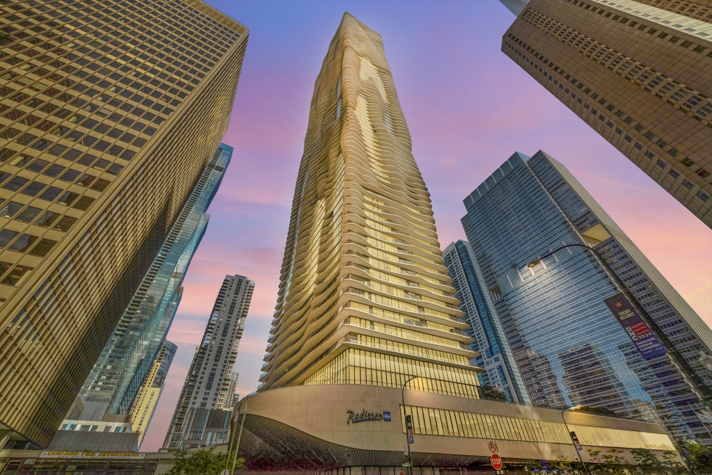 225 North Columbus Drive 5408, Chicago, 60601