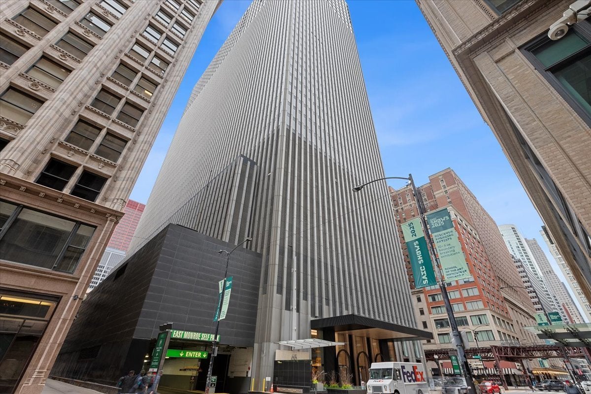 Photo of Listing #12319566