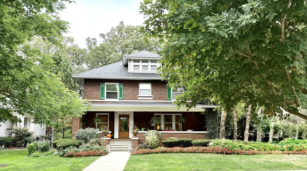 1118 Forest Avenue, Wilmette, 60091