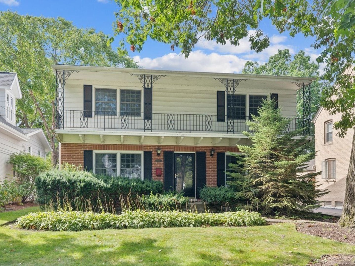 Photo of Listing #12331764