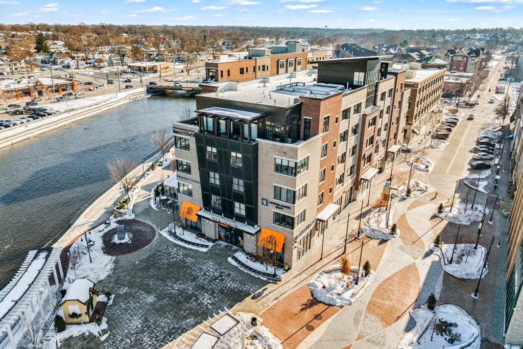 50 South 1st Street 5d, St. Charles