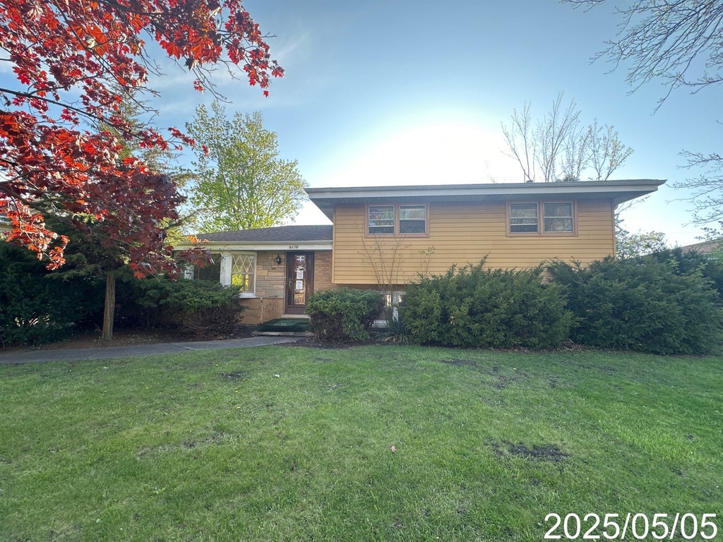 9276 North Western Avenue, Des Plaines