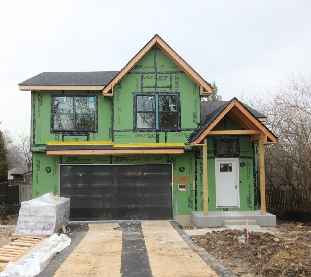 0n451 Ellis Avenue, Wheaton