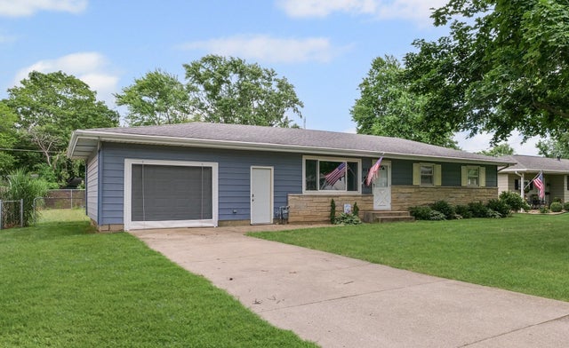 809 South Longview Road, Monticello