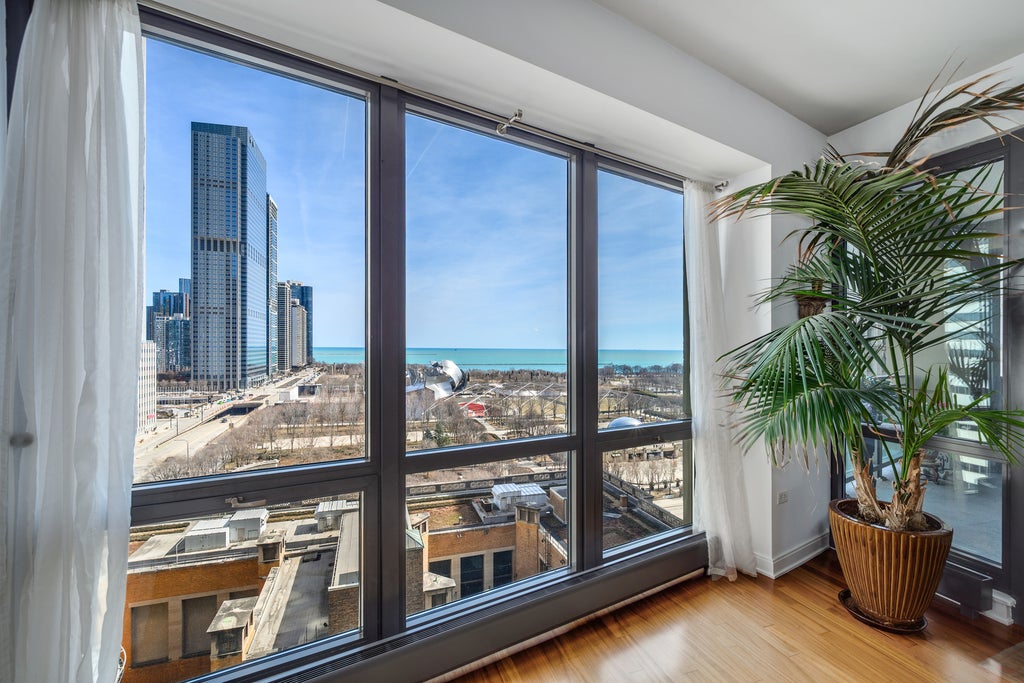 130 North Garland Court 1411, Chicago