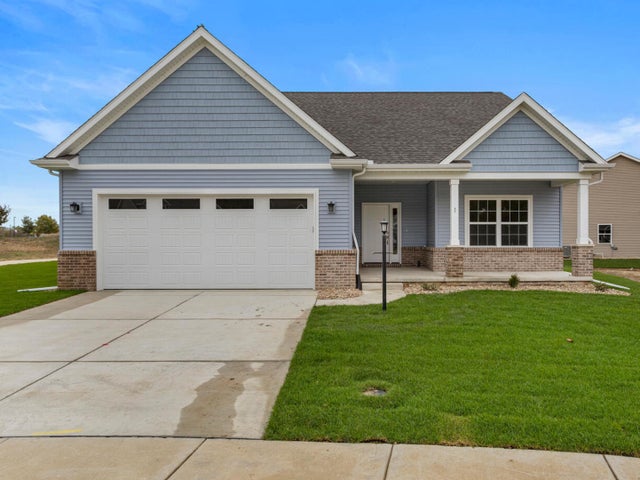 1 Forest Court, Monticello