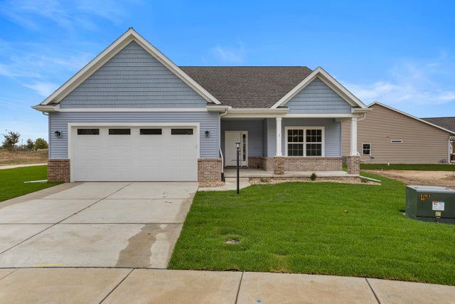 1 Forest Court, Monticello