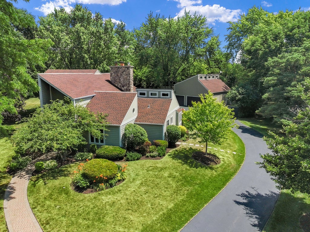 20785 North Meadows Court, Kildeer