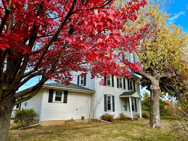 1184 Il Route 10, Monticello