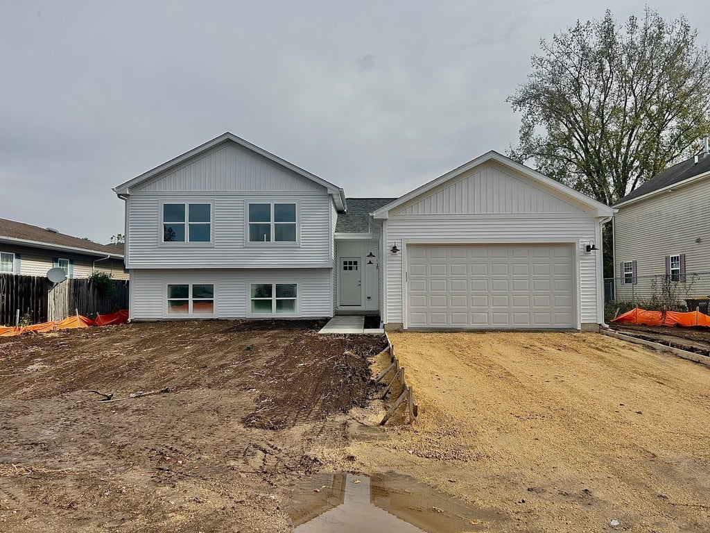 1317 Sage Lane, Harvard