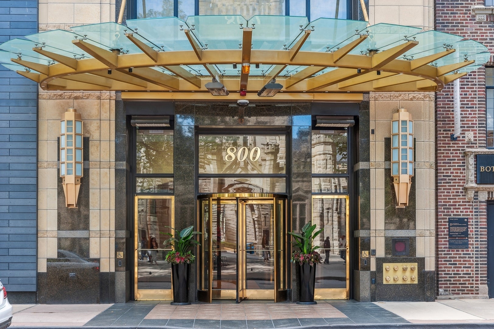 Photo of Listing #12416102