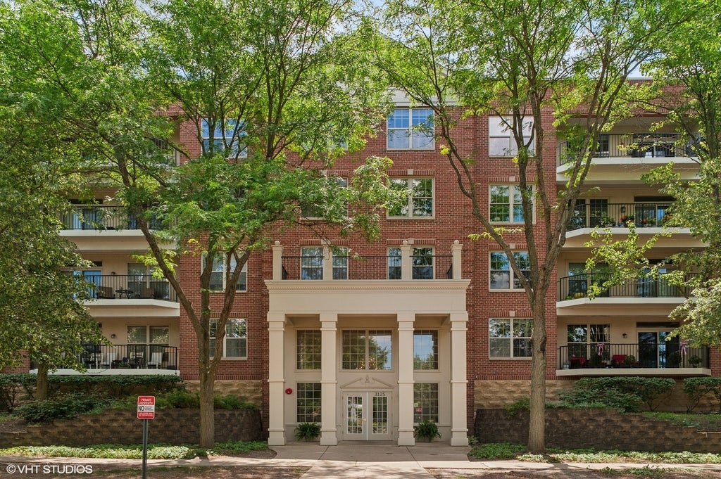 3125 Town Square Drive 408, Rolling Meadows