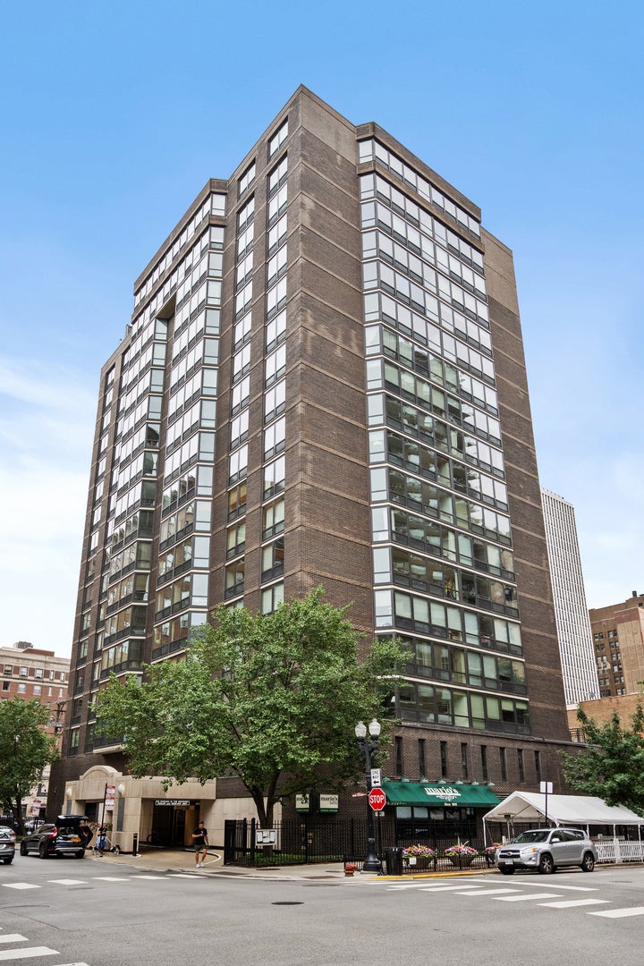 Photo of Listing #12432760