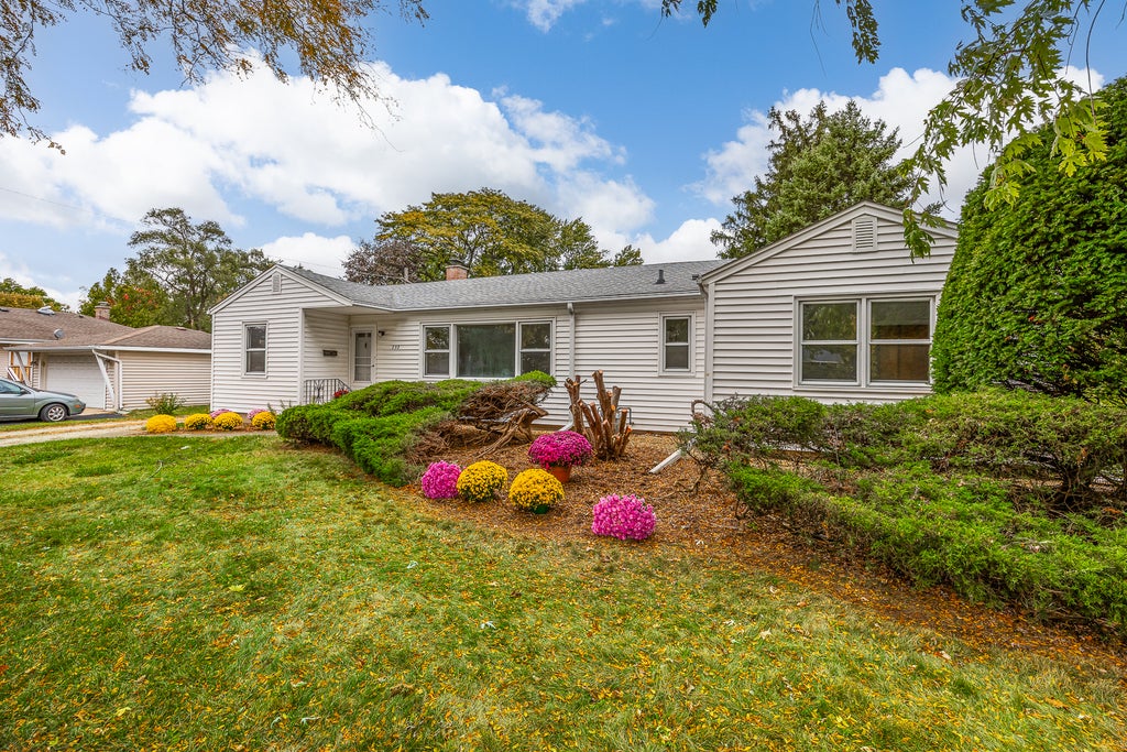 232 55th Street, Downers Grove