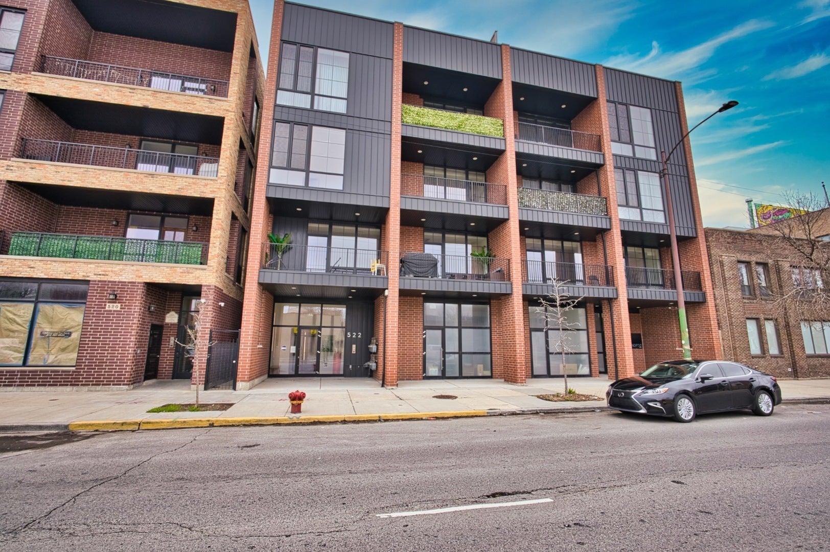 Photo of Listing #12441303